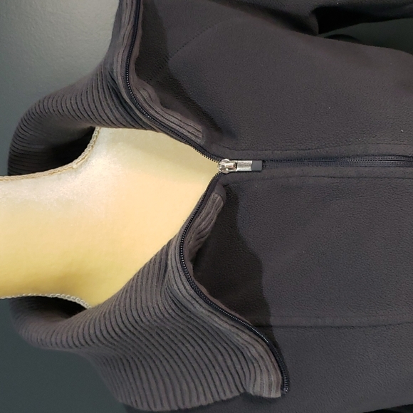 Gap Full Zip Gray Fleece Jacket Size Medium - Picture 2 of 9